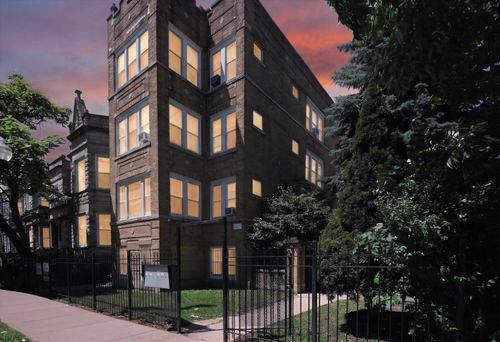 2e-1852 S Central Park Ave, Chicago, IL, 60623-2571 | Card Image