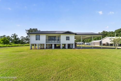 413 E Veterans Memorial Dr, Erath, LA, 70533-3101 | Card Image