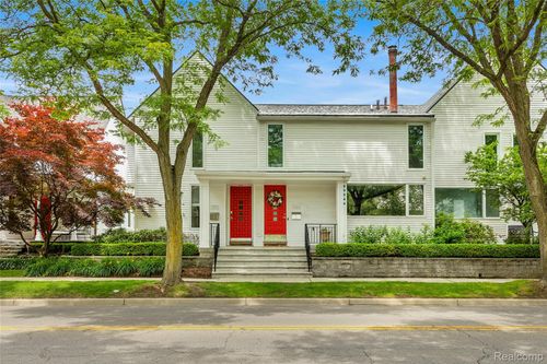 366 W Brown St, Birmingham, MI, 48009-1468 | Card Image
