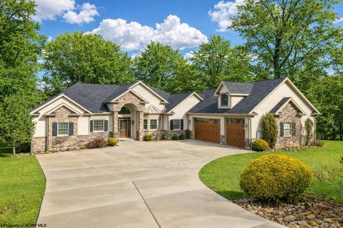 2063 Anna Furnace Cir, Morgantown, WV, 26508-8063 | Card Image