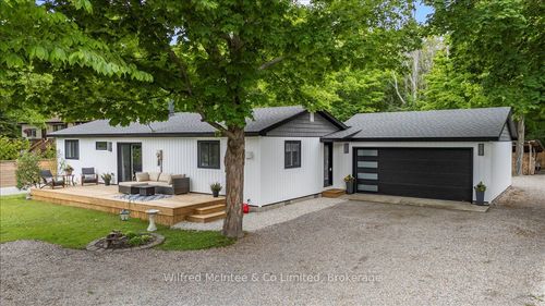 38 Allister Pl, Sauble Beach, ON, N0H2G0 | Card Image