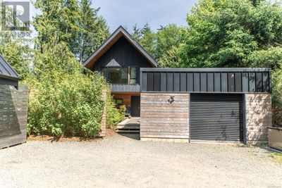 1156 Pacific Rim Highway, House other with 3 bedrooms, 3 bathrooms and 5 parking in Tofino BC | Image 3