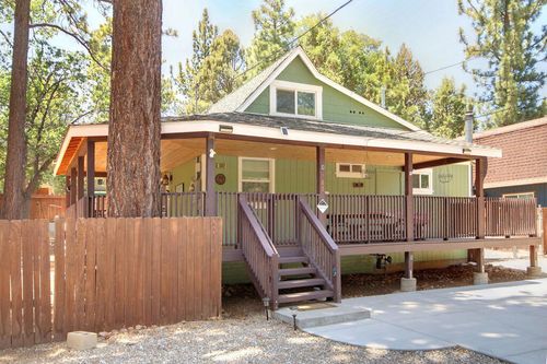 562 Vista Ave, Sugarloaf, CA, 92386-9787 | Card Image