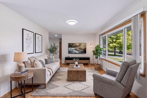95 Hackberry Hl, Long Lake, MN, 55356-9415 | Card Image