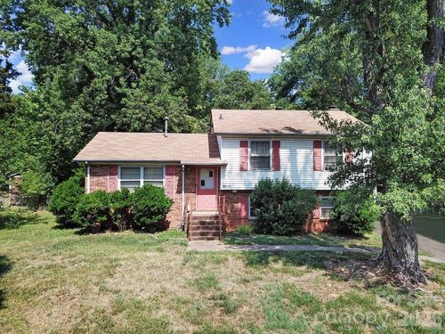6010 Red Carriage Lane, Charlotte, NC, 28212 | Card Image