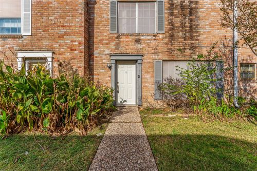 4154 Belle Park Dr, Houston, TX, 77072-1304 | Card Image