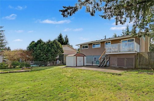 480 4th Ave, Campbell River, BC, V9W3W8 | Card Image