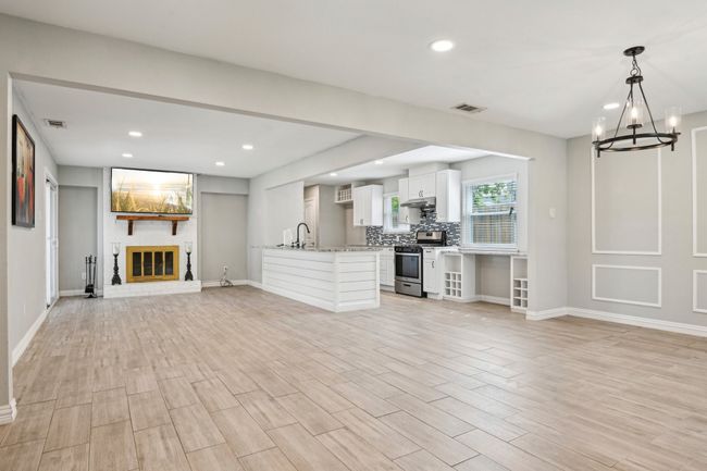 3930 Edgewood Dr, House other with 3 bedrooms, 2 bathrooms and null parking in Garland TX | Image 5