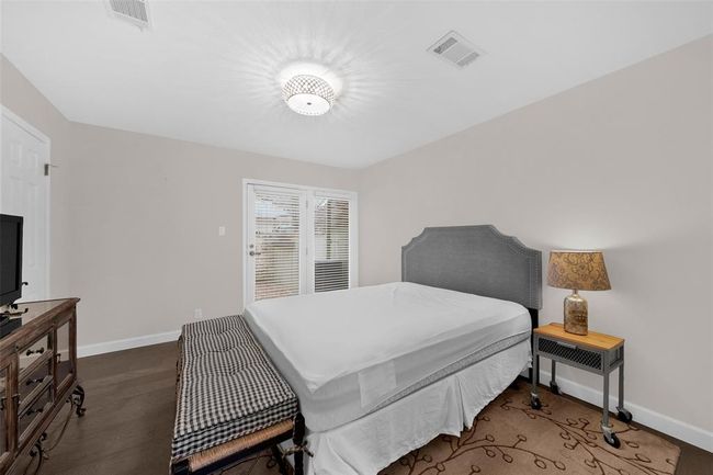 Bedroom with baseboards | Image 10