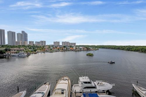908-400 Sunny Isles Blvd, Sunny Isles Beach, FL, 33160-5080 | Card Image