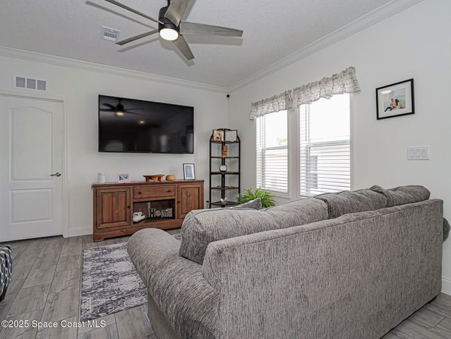 623 Hyacinth Cir, House other with 3 bedrooms, 2 bathrooms and null parking in Barefoot Bay FL | Image 12