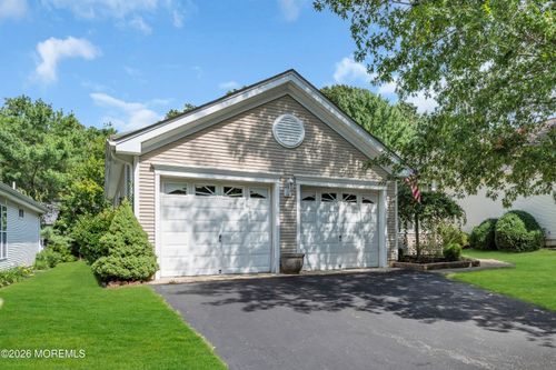 23 Summerwinds Dr, Lakewood, NJ, 08701-7344 | Card Image