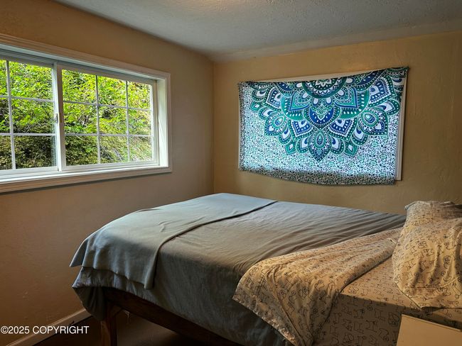 Downstairs Master - furnished | Image 13