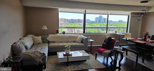 1410-3709 S George Mason Dr, Falls Church, VA, 22041-3748 | Card Image