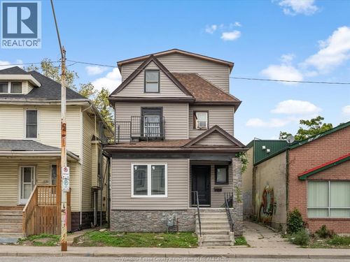 446 Wyandotte St W, Windsor, ON, N9A5X4 | Card Image