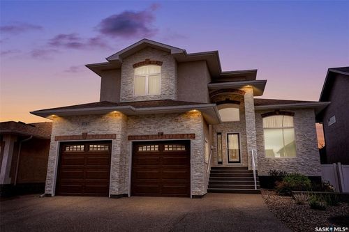 8747 Wascana Gardens Pl, Regina, SK, S4V1E8 | Card Image