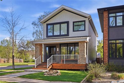 738 Main St, Saskatoon, SK, S7H0K1 | Card Image