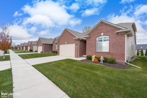 30009 Quincy St, Chesterfield, MI, 48051-3933 | Card Image