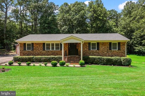 10210 Bent Tree Ln, MANASSAS, VA, 20111-4216 | Card Image