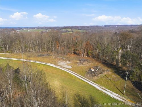 979 E Spring House Ln, Salem, IN, 47167-6082 | Card Image