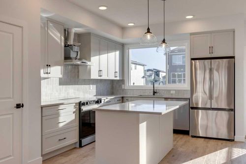 347 Fireside Dr, Cochrane, AB, T4C3J1 | Card Image