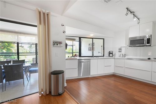 h2-4775 Lakewood Blvd, NAPLES, FL, 34112-5021 | Card Image