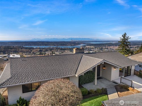 4436 140th Ave Se, Bellevue, WA, 98006-2348 | Card Image