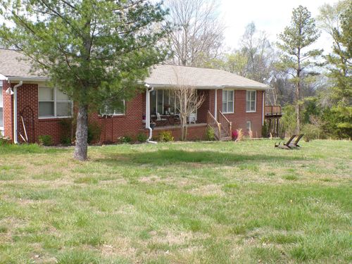 1057 S Ellington Pkwy, Lewisburg, TN, 37091-3932 | Card Image