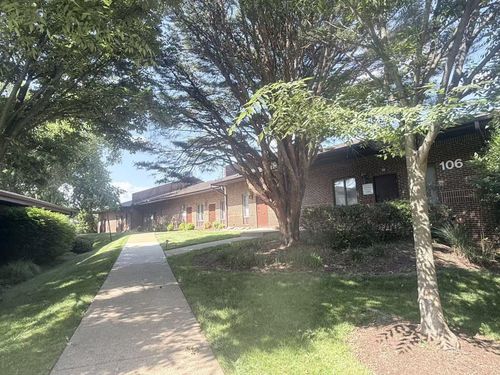 27-106 Elden St, Herndon, VA, 20170-4872 | Card Image