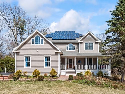 9 Santom St, Auburn, MA, 01501-2725 | Card Image