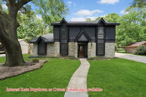 12611 Old River Dr, Baytown, TX, 77523-9557 | Card Image