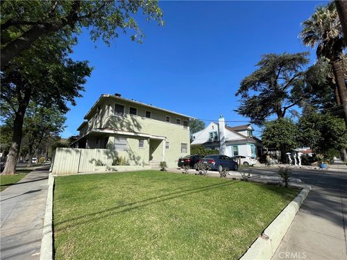3891 Locust St, Riverside, CA, 92501 | Card Image