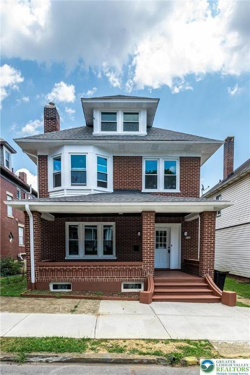 111 N 10th St, EASTON, PA, 18042-3309 | Card Image