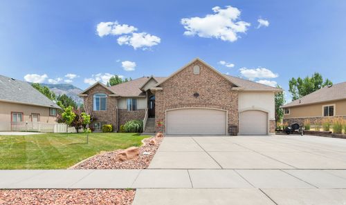 3518 N 2500 W, Farr West, UT, 84404-8622 | Card Image