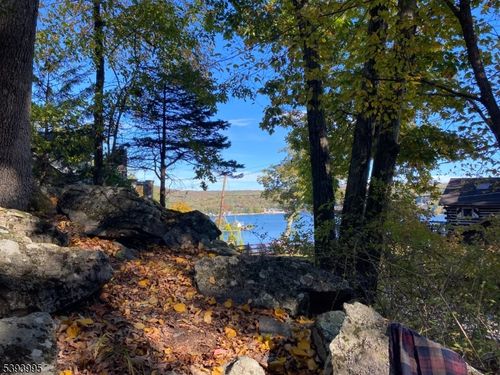 190 W Shore Trl, Sparta, NJ, 07871-1635 | Card Image