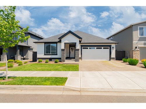 10107 Ne 136th Ave, Vancouver, WA, 98682-2937 | Card Image
