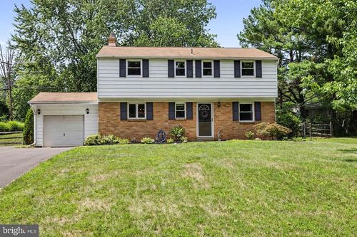 224 Upper Valley Rd, NORTH WALES, PA, 19454-2445 | Card Image