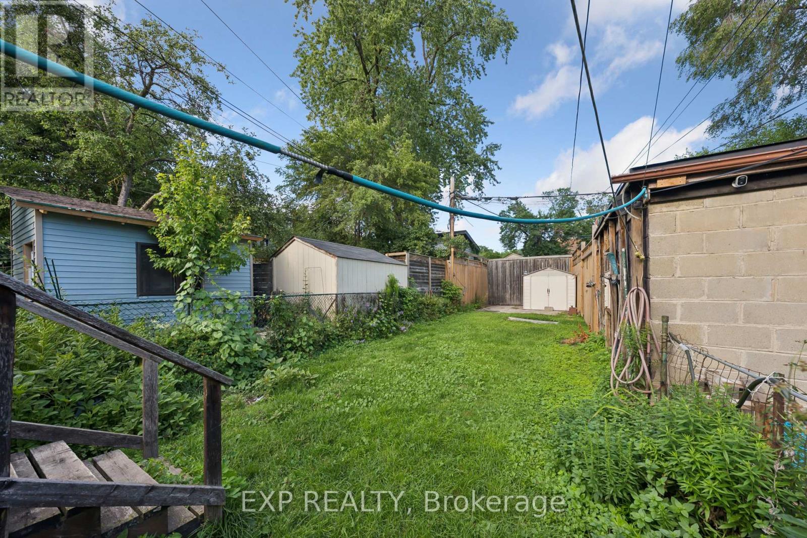Residential in Toronto (North Riverdale) 4