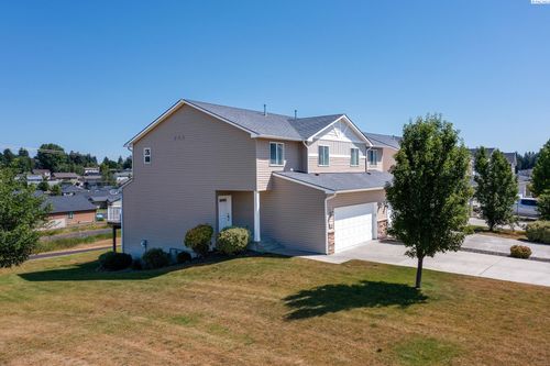 1282 Sw Selway Ln, Pullman, WA, 99163-4916 | Card Image