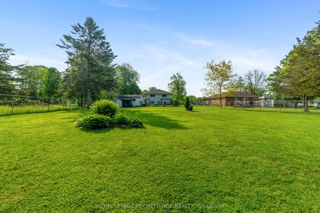 109 Old Madoc Rd, House other with 3 bedrooms, 1 bathrooms and 10 parking in Foxboro ON | Image 38