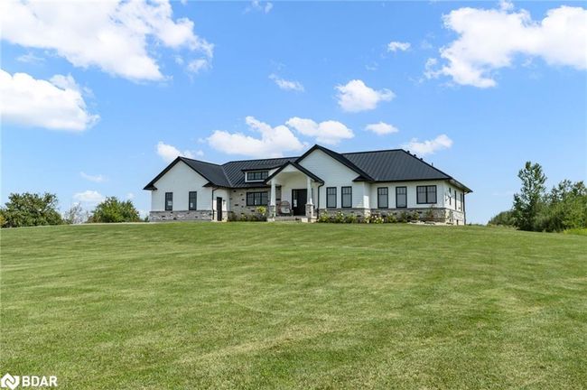 373227 6 Th Line, House other with 4 bedrooms, 4 bathrooms and 22 parking in Amaranth ON | Image 5
