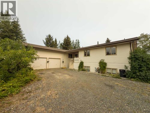 6497 Grey Cres, 100 Mile House, BC, V0K2E3 | Card Image