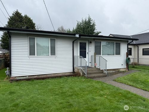 418 Williams Ave N, Renton, WA, 98057-5458 | Card Image