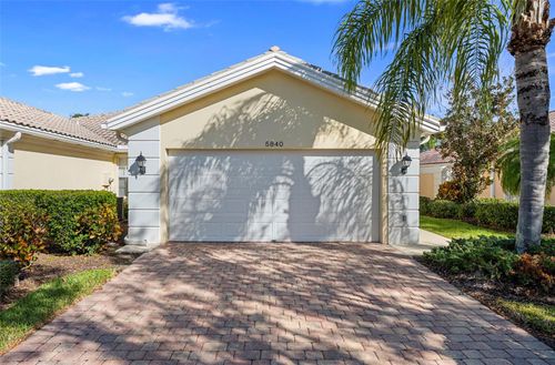 5840 Helicon Pl, SARASOTA, FL, 34238-4726 | Card Image