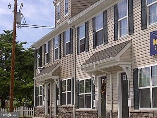 960 N George St, YORK, PA, 17404-2036 | Card Image