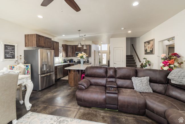 1018 Valley View Ct, House other with 5 bedrooms, 3 bathrooms and 2 parking in Moab UT | Image 11