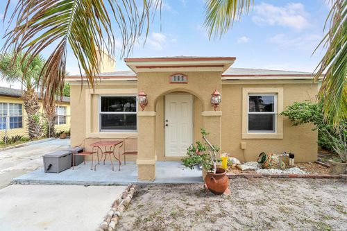 162 W 24th St, Riviera Beach, FL, 33404-5530 | Card Image