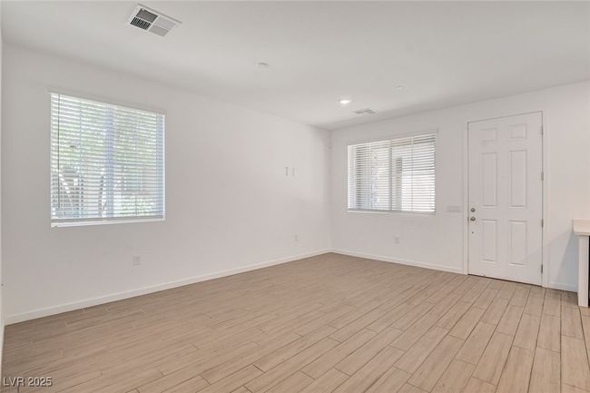 UNIT-190 - 5730 Sky Pointe Dr, Townhouse with 3 bedrooms, 3 bathrooms and null parking in Las Vegas NV | Image 7