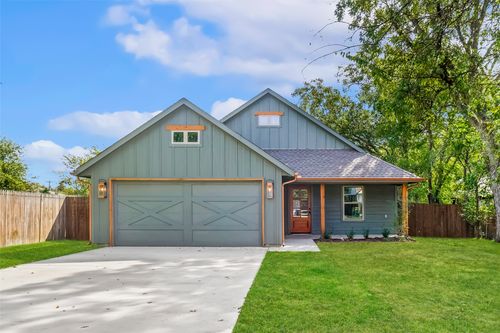 107 S 6th St, Godley, TX, 76044-3895 | Card Image
