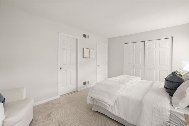 844 Bullocks Point Ave, Condo with 2 bedrooms, 3 bathrooms and 1 parking in Riverside RI | Image 17